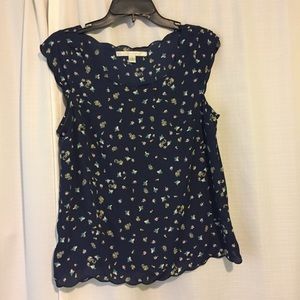 🌸 LAUREN CONRAD FLORAL TOP 🌸